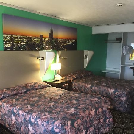 Fiesta Motel Pontiac 외부 사진