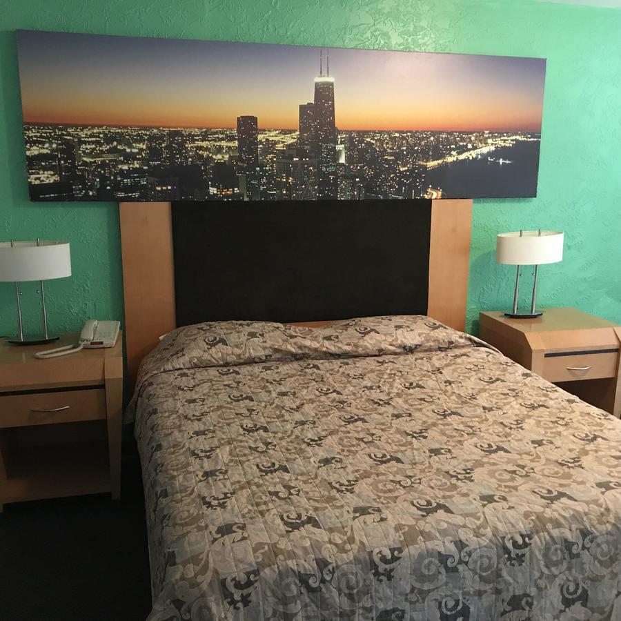 Fiesta Motel Pontiac 외부 사진