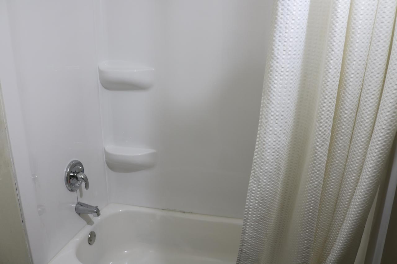 Fiesta Motel Pontiac 외부 사진